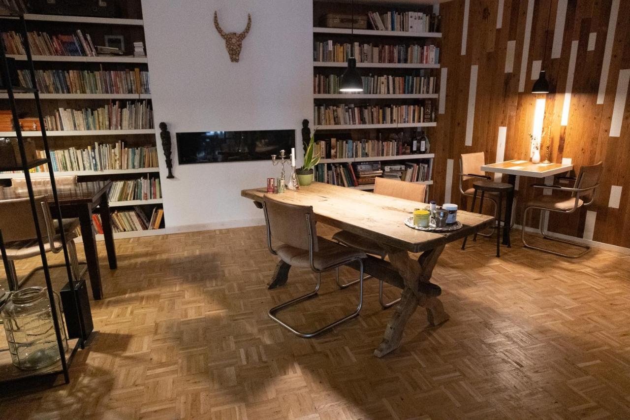 B&B Perron 22 Vierlingsbeek ภายนอก รูปภาพ